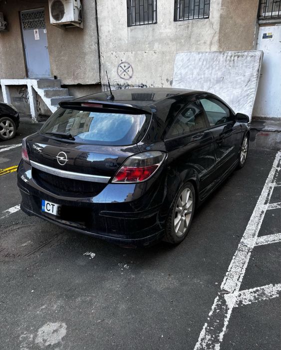 Opel Astra H coupe pachet sport