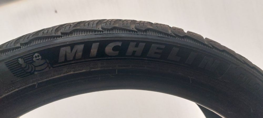 225/40 R19 Michelin iarna