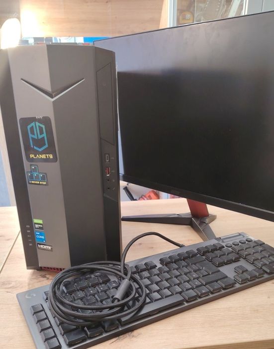 Л! Компютър, монитор и клавиатура Acer i5-12400F RAM 16   GTX 1660S  6GB  SSD 512
