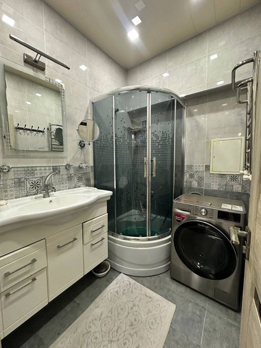 Продается 4 комнатная квартира Кунаева гостиница Россия