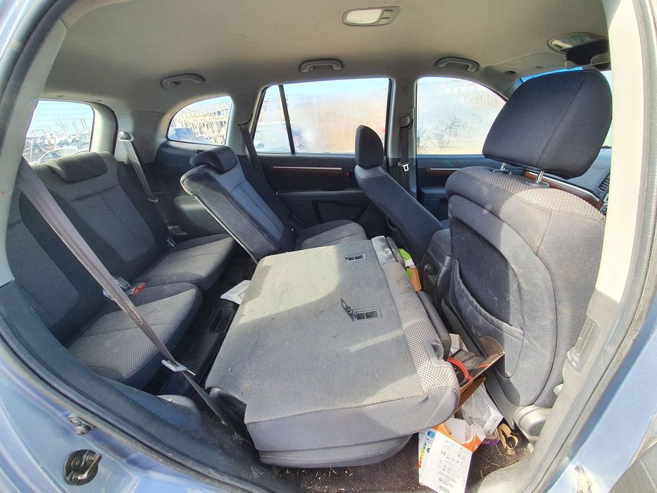 Dezmembrari  Hyundai SANTA FE 2 (CM)  2005  > 0000 2.2 CRDi GLS 4x4 M