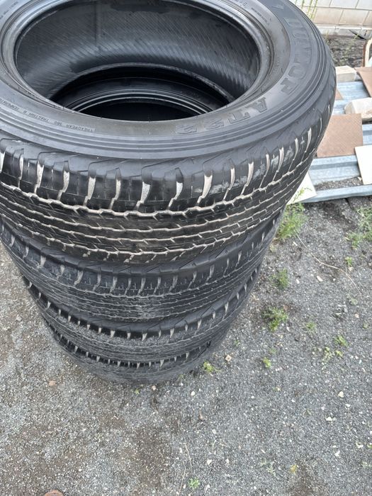 Продам шины dunlop 265/60/18