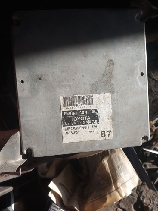 Таета авенсис запчасти