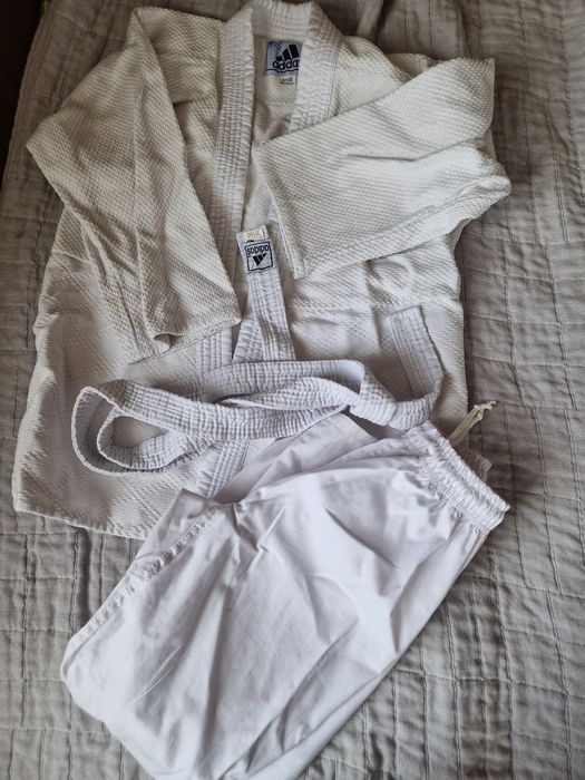 Продам форму для дзюдо