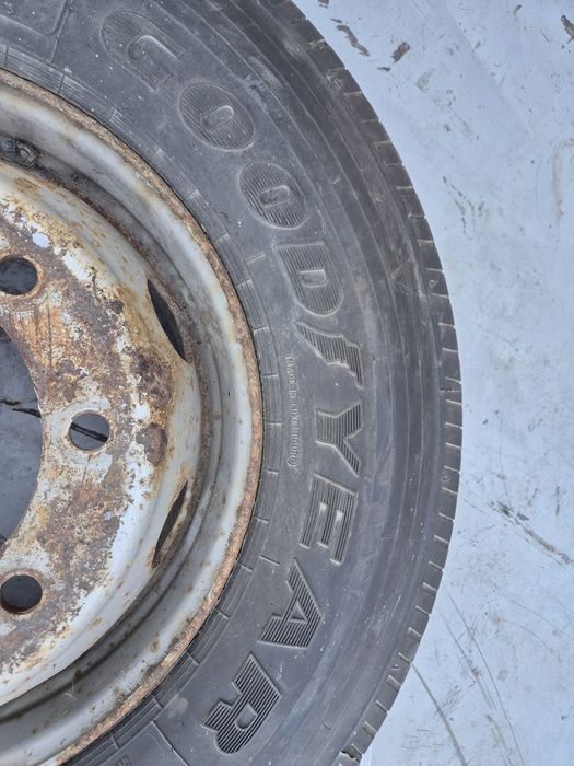 Гума с джанта Goodyear 285 70 19.5  12mm