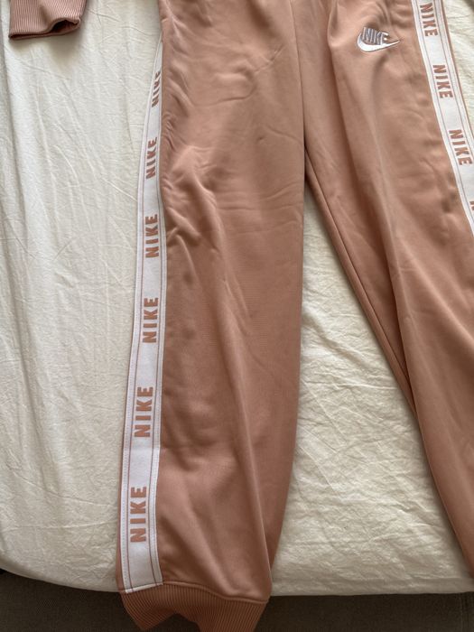 Анцунг  Nike 137-146 см