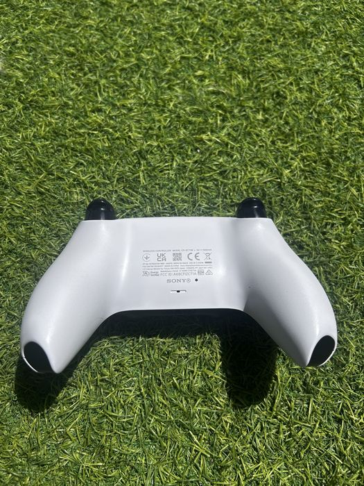 Джойстик за плейстейшън 5 / controller ps5