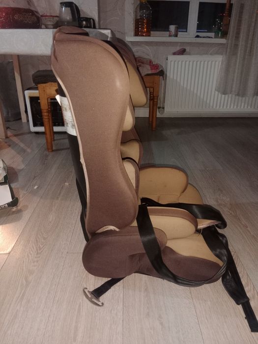 Продам автокресло