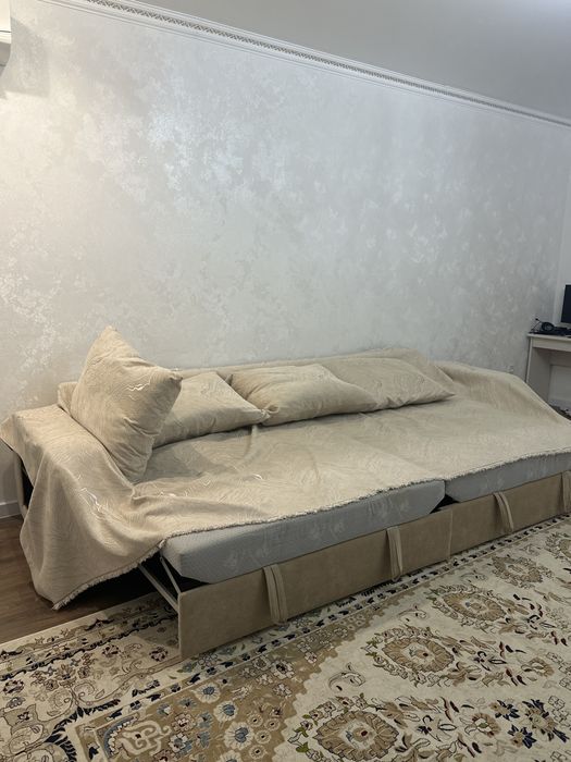 Диван-кровать б/у