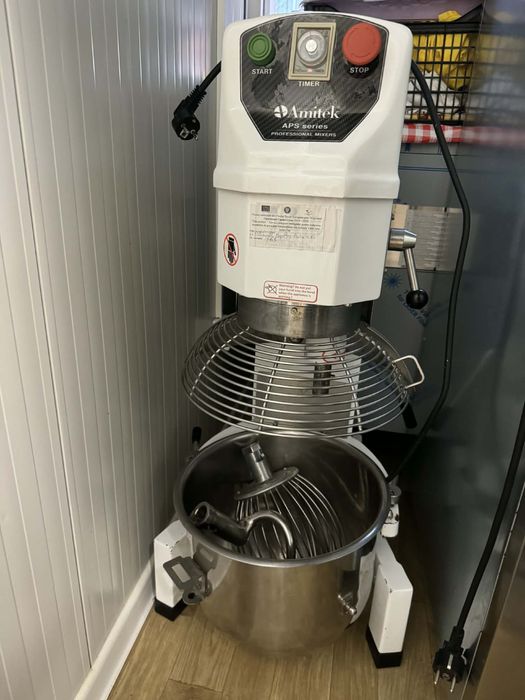Mixer planetar 20 litri