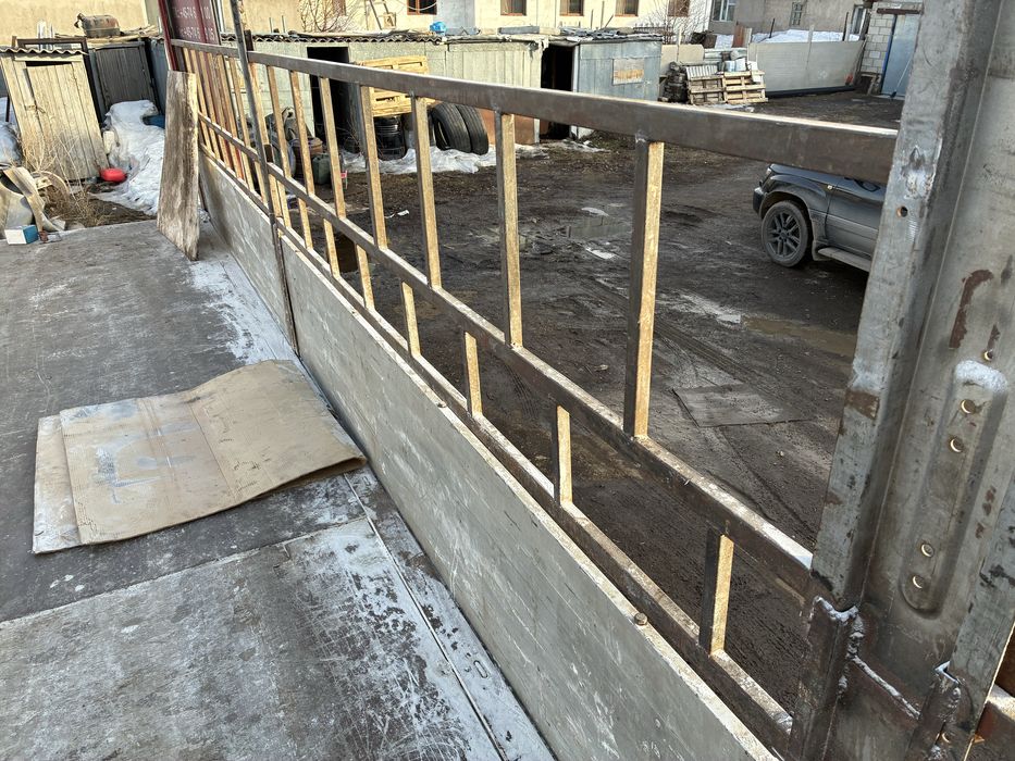 Продам ворота от прицепа Schmitz