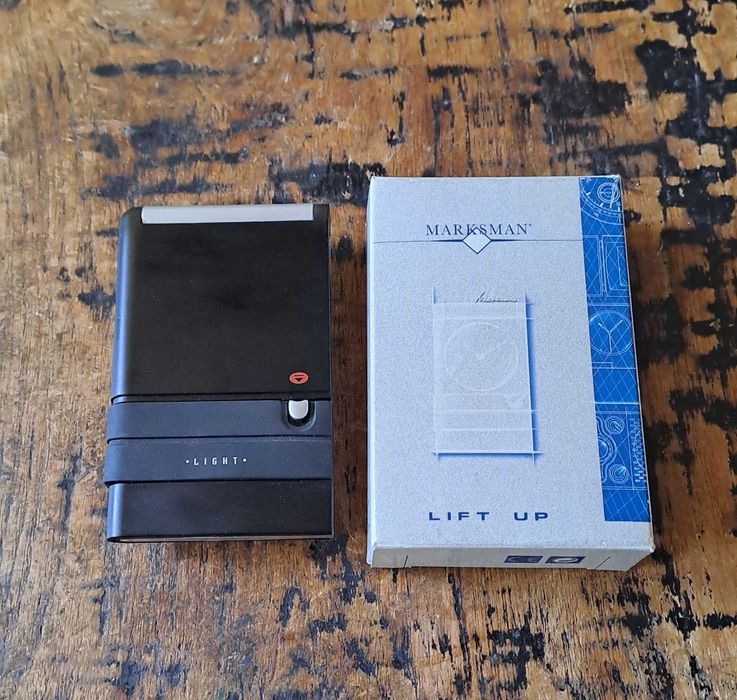 часовник будилник за бюро Марксман, капак и светлина за циферблата