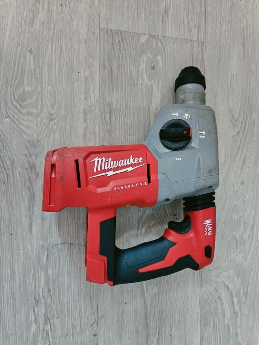Rotopercutor Milwaukee M18 BLH
