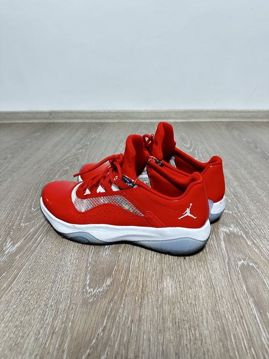 Nike Air Jordan 11 CMFT Low / 42