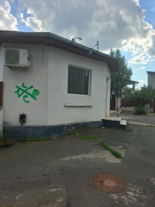 Vand spatiu comercial