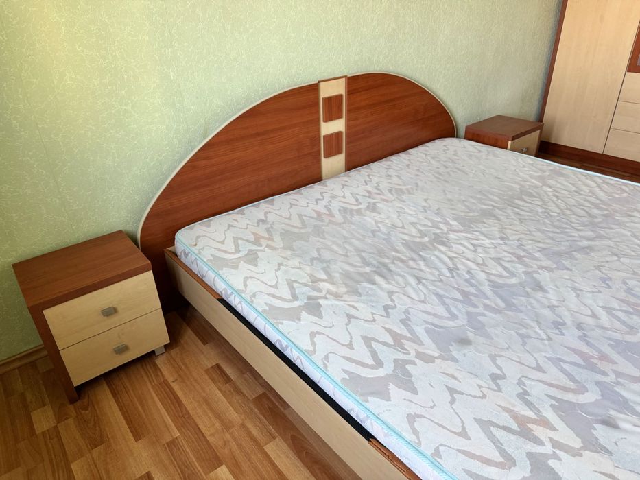 Спальный гарнитур