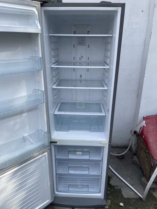 Vand Frigider Daewoo
