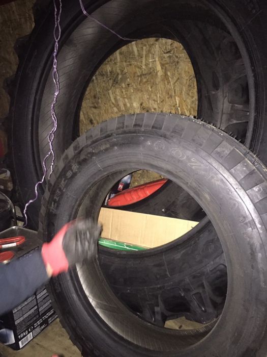 Anvelope Tractor 1400/38,650/20,750 si 900 x20 Kama