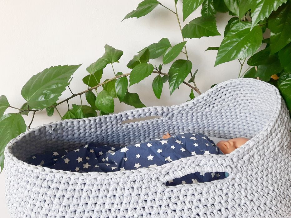 Плетено кошче/ кошница на Моисей