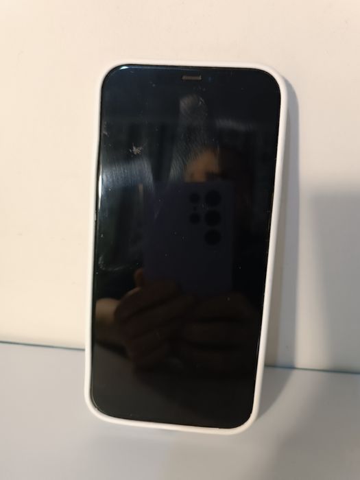 Продам Айфон 12 про макс