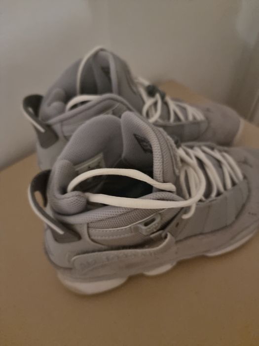 Sneakers Jordan + Trening AirFlight + Gecă Nike ThermaFit+ Nike Air