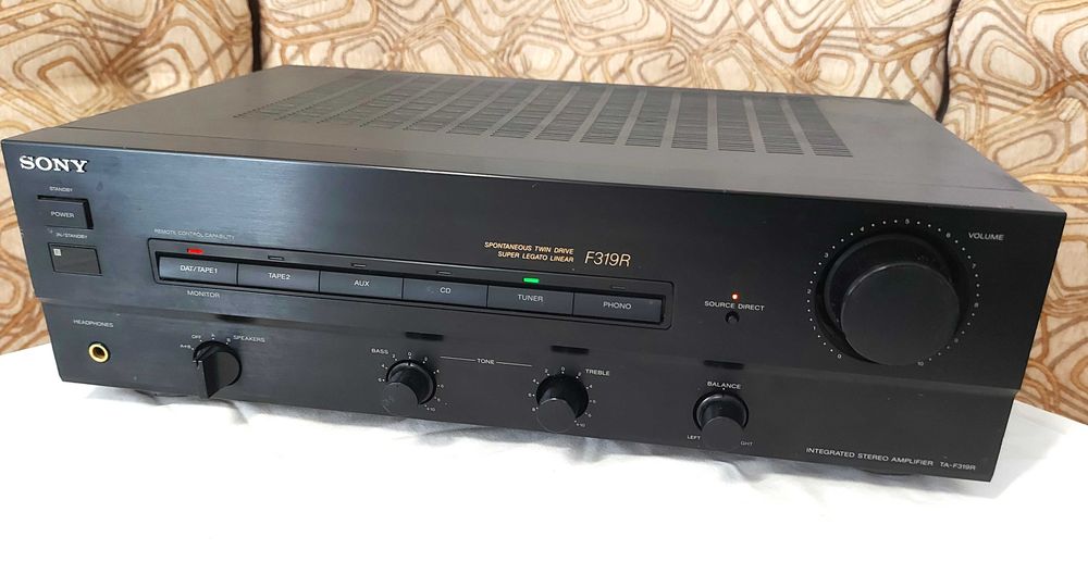 Amplificator cu radio Sony TA F319R
