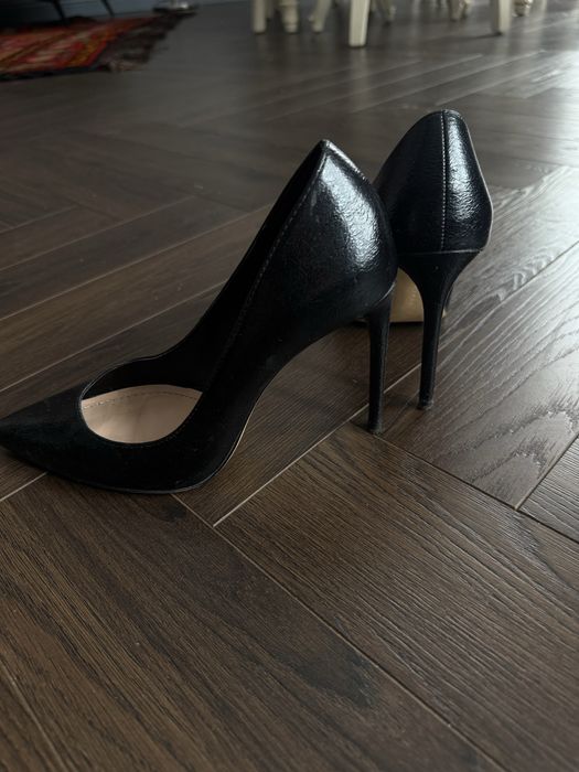 Туфли Zara лаковые в отличном состоянии