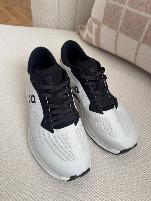 Продам кроссовки on