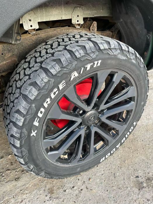 Продам внедорожник хайлюкс