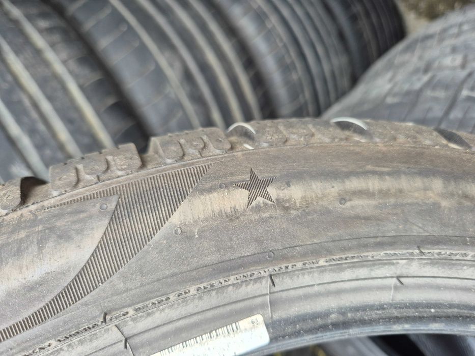 4 Anvelope de IARNA - 275/35/19 - PIRELLI - ORIGINALE BMW M - CA UNELE NOI - DOT 2024 !