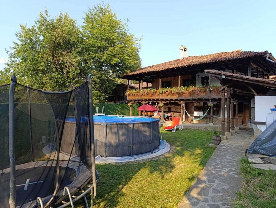 Продава се Къща в Елена - 240 кв.м за 1246 €/кв.м - Снимка #9