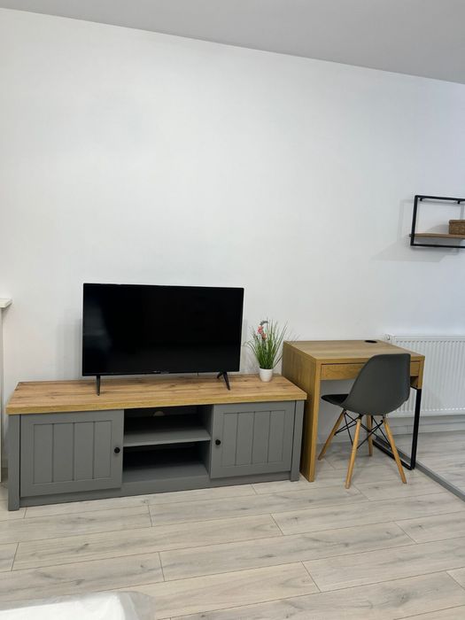 Persoana fizica vand garsoniera Detunata, etaj 7/10 cu lift