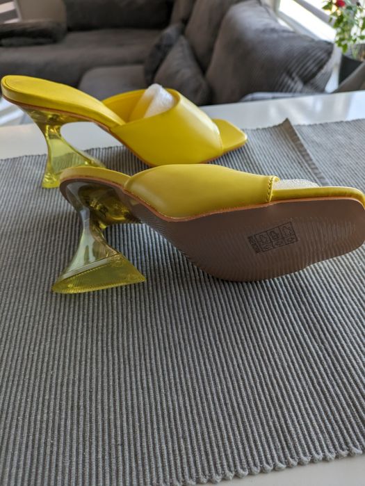 Уникални чехли..