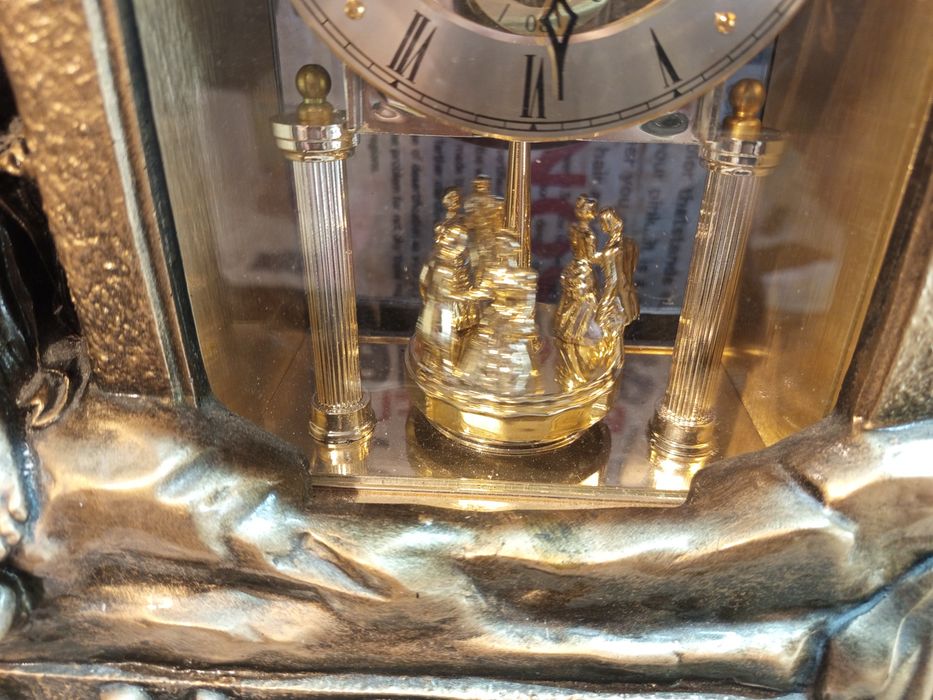 Настолен/Каминен Часовник