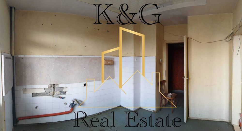 Продава се Тристаен апартамент в Разград, Център - 84 кв.м за 1124 €/кв.м - Снимка #2