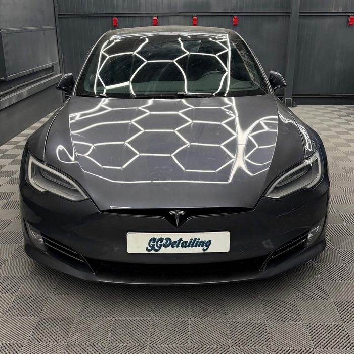 tesla model s