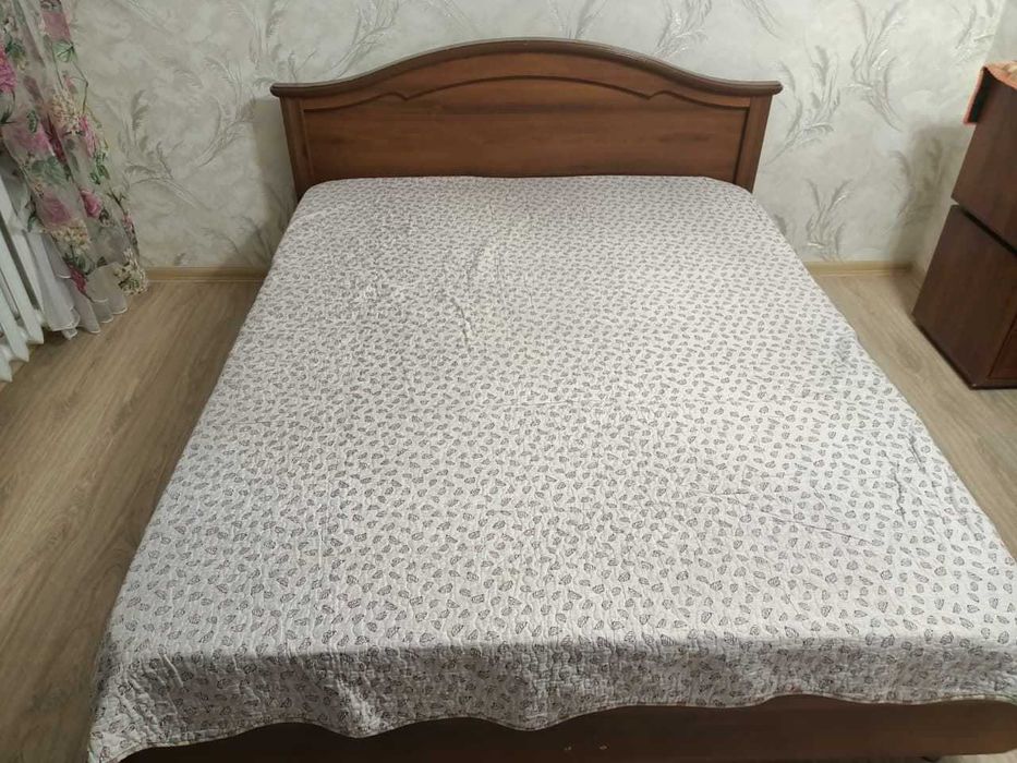 Кровать двухместная