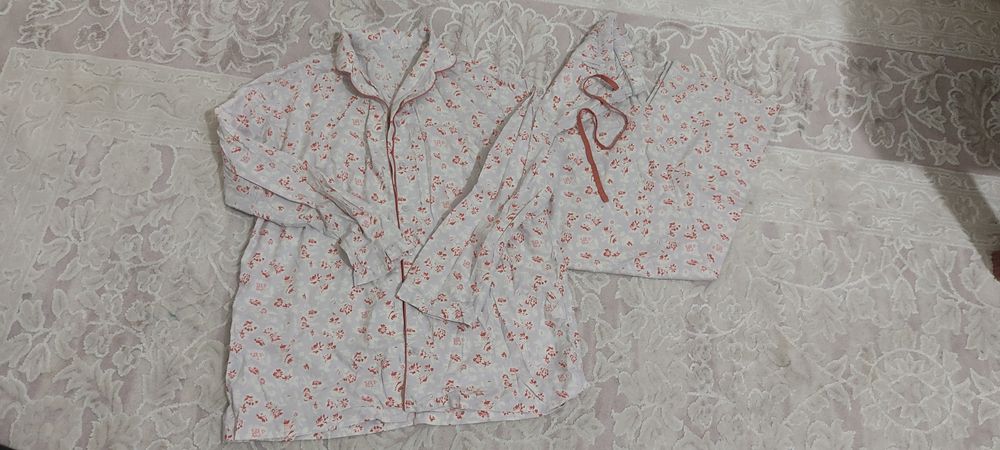 Продам пижамы отличного состояния
