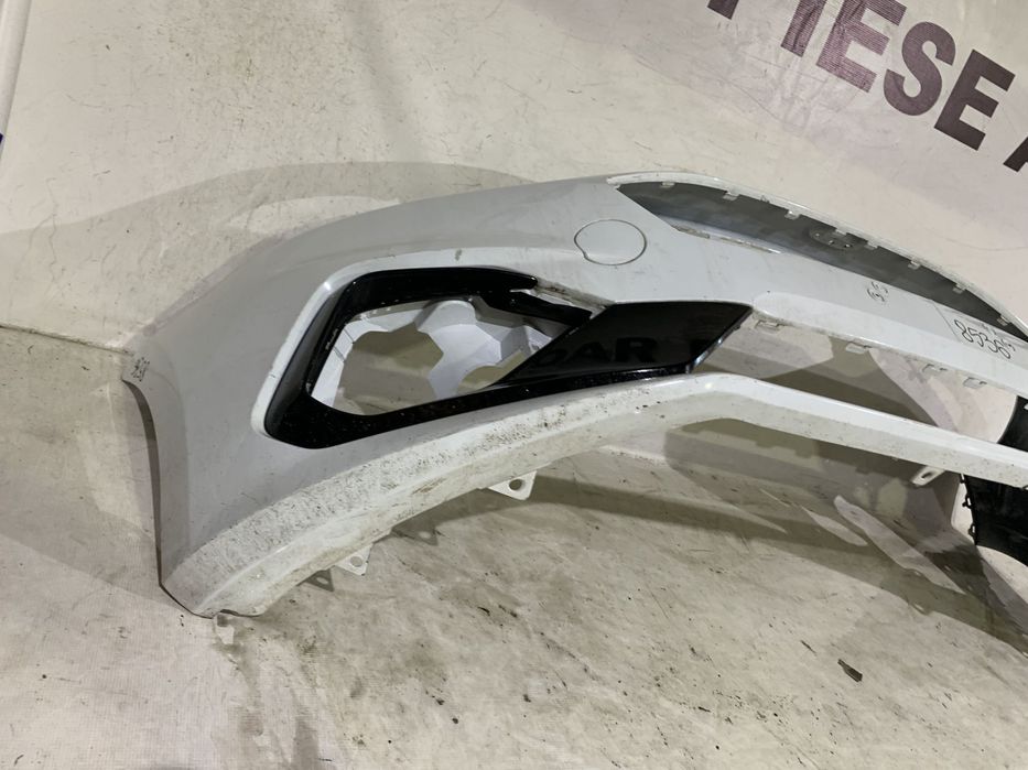 Bara fata Ford Fiesta, ST-Line, 2017, 2018, 2019, 2020, 2021, cod origine OE H1BB-17757-E1, in stare foarte buna.