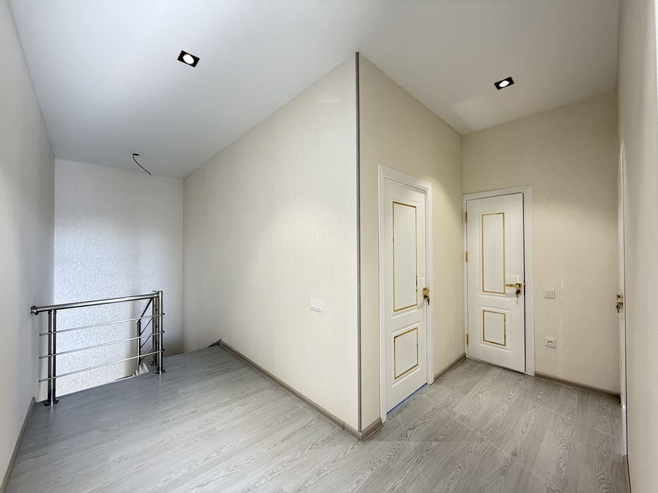 4 хонали ПОД КЛЮЧ хамёнбоп коттедж сотилади! Сергили Хонобод