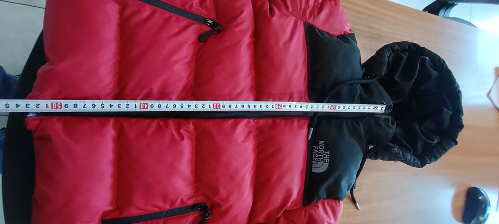 Зимно яке със сваляща се качулка