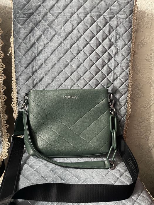 Продам сумочку красивую