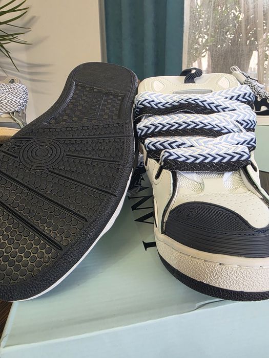 Vând Lanvin curb New 43