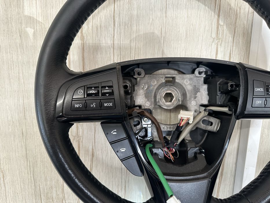 Мултиволан за Мазда 6 до 2013г!