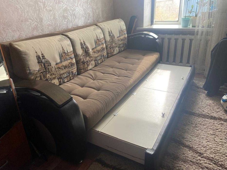 Срочно продается диван