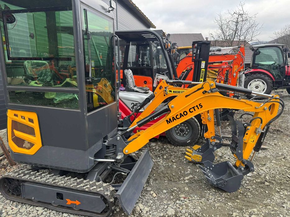 Miniexcavator Macao CT15