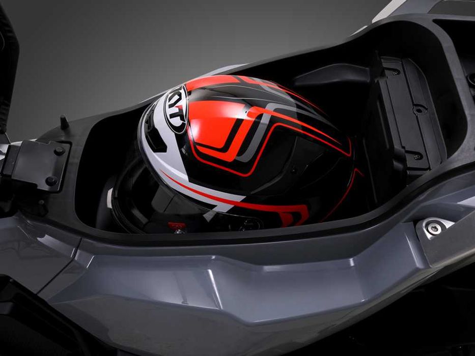 Scuter cu ABS si TCS ! SYM ADX 125 cc, - PermisB , Rate !