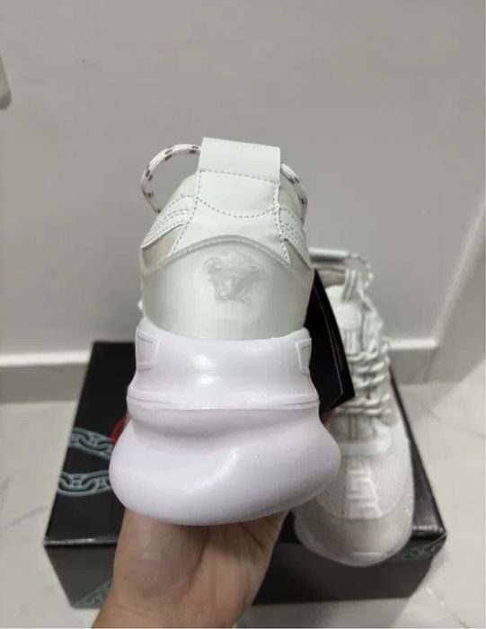 Versace chain reaction