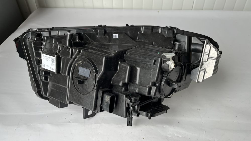 Ляв и десен фар Mercedes GLA w247 2019-