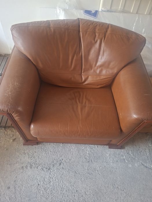 Vand 2 fotolii din piele